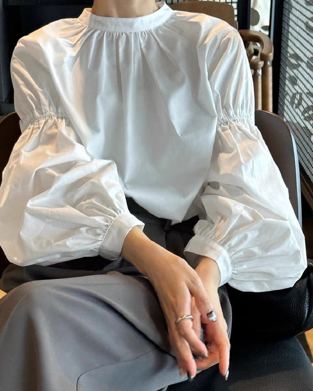 4色展開 シャツブラウス レディース 長袖 バルーンスリーブ ボリューム袖 ゆったり シンプル 通勤 オフィス カジュアル 秋コーデ 上品 おしゃれ 体型カバー 大人女子 定番 トップス 無地 ナチュラル きれいめ ファッション コーディネート OL 着回し ベーシック シャツ ID1602