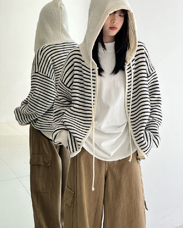 ストライプ柄 フード付き ニットパーカー レディース ジップアップ ゆったり カジュアル おしゃれ 体型カバー 秋冬コーデ デイリーに使える シンプル ニットアウター レイヤードにも最適 ID2322