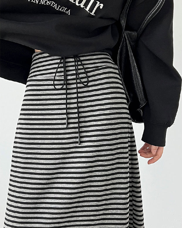 ストライプ柄 スリット ロングスカート レディース ゆったり 体型カバー カジュアル シンプル デイリーコーデに最適 秋冬 ボトムス おしゃれ 大人女子 楽ちん 伸縮素材 マキシスカート ベーシックデザイン ID2321