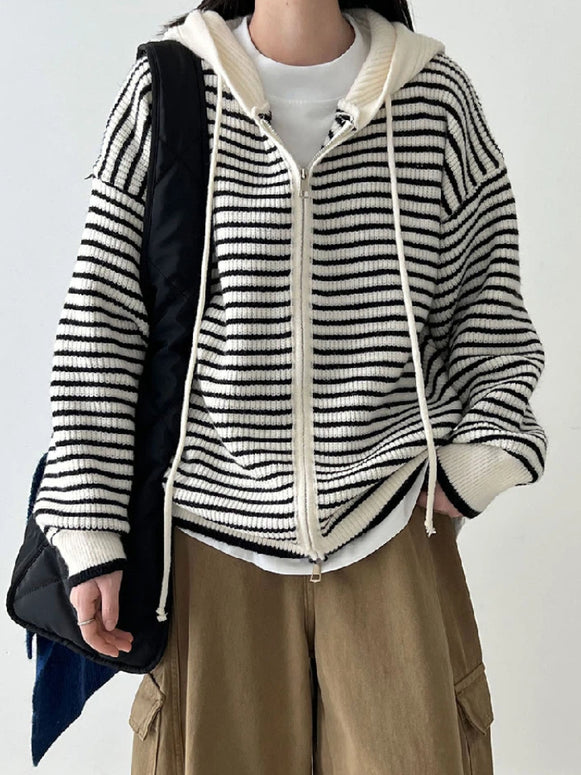 ストライプ柄 フード付き ニットパーカー レディース ジップアップ ゆったり カジュアル おしゃれ 体型カバー 秋冬コーデ デイリーに使える シンプル ニットアウター レイヤードにも最適 ID2322