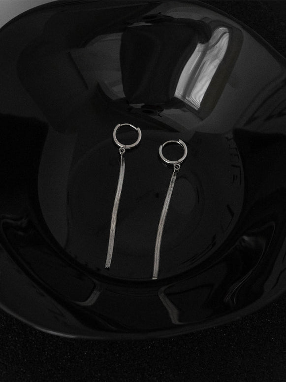 タッセル ドロップ ピアス レディース 揺れる ロングチェーン おしゃれ シンプル 高級感 大人可愛い アクセサリー ID1784