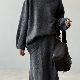 「限定価格は今だけ！」2点セット クルーネック ニット + ミモレ丈 スカート レディース セットアップ シンプル 上品 通勤 体型カバー 秋冬 新作 ID2088