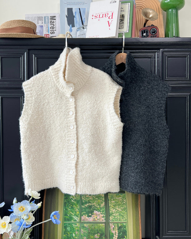 2色展開 立ち襟 ニット ベスト レディース 前ボタン ゆったり 体型カバー レイヤードコーデ 秋冬 おしゃれ カジュアル シンプル アウターベスト ふわもこ 防寒 デイリーに使える 大人女子 ニットジレ ID2318