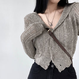 ショート丈 ニットカーディガン レディース Vネック 前ボタン 薄手 体型カバー 大人可愛い 秋冬 羽織り トップス 通勤 通学 カジュアル コーデ 韓国風 おしゃれ 長袖 ID2206