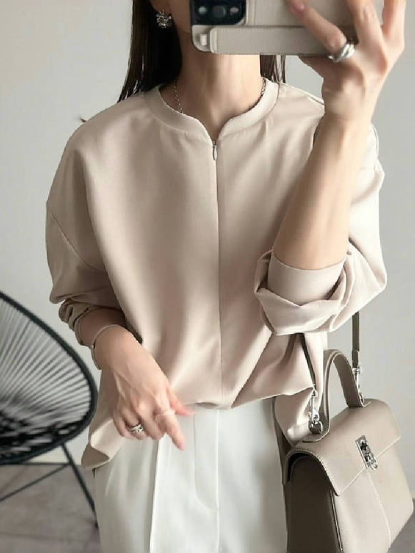 ジップアップ ブラウス レディース 長袖 Vネック シャツ 無地 シンプル ゆったり カジュアル おしゃれ 大人女子 通勤 通学 OL オフィスコーデ 上品 体型カバー きれいめ ナチュラル ベーシック トップス 重ね着 定番 秋春 ファッション 大人可愛い 着回し 楽ちん シャツブラウス ID1611
