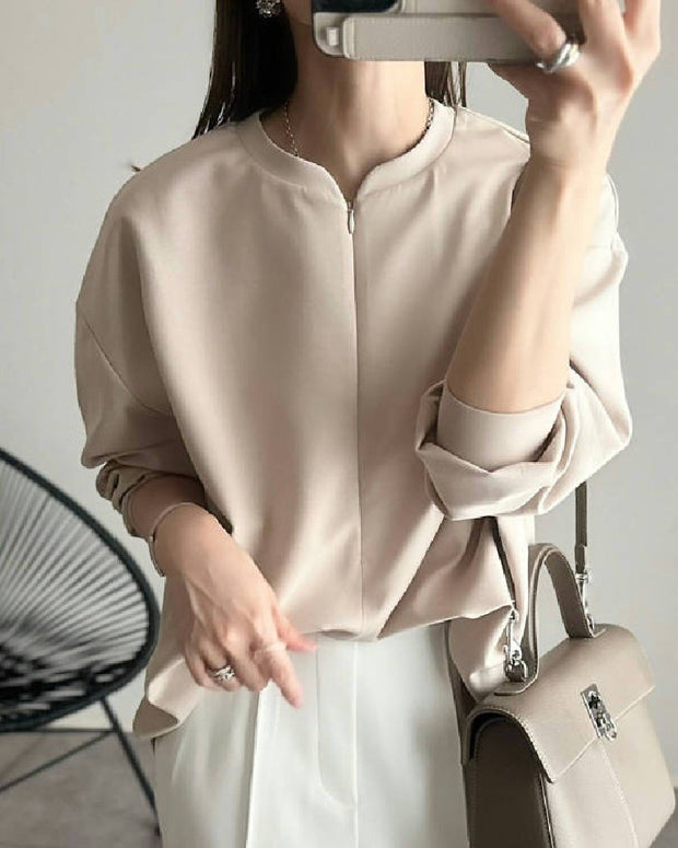 ジップアップ ブラウス レディース 長袖 Vネック シャツ 無地 シンプル ゆったり カジュアル おしゃれ 大人女子 通勤 通学 OL オフィスコーデ 上品 体型カバー きれいめ ナチュラル ベーシック トップス 重ね着 定番 秋春 ファッション 大人可愛い 着回し 楽ちん シャツブラウス ID1611