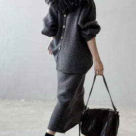 「限定価格は今だけ！」2点セット クルーネック ニット + ミモレ丈 スカート レディース セットアップ シンプル 上品 通勤 体型カバー 秋冬 新作 ID2088