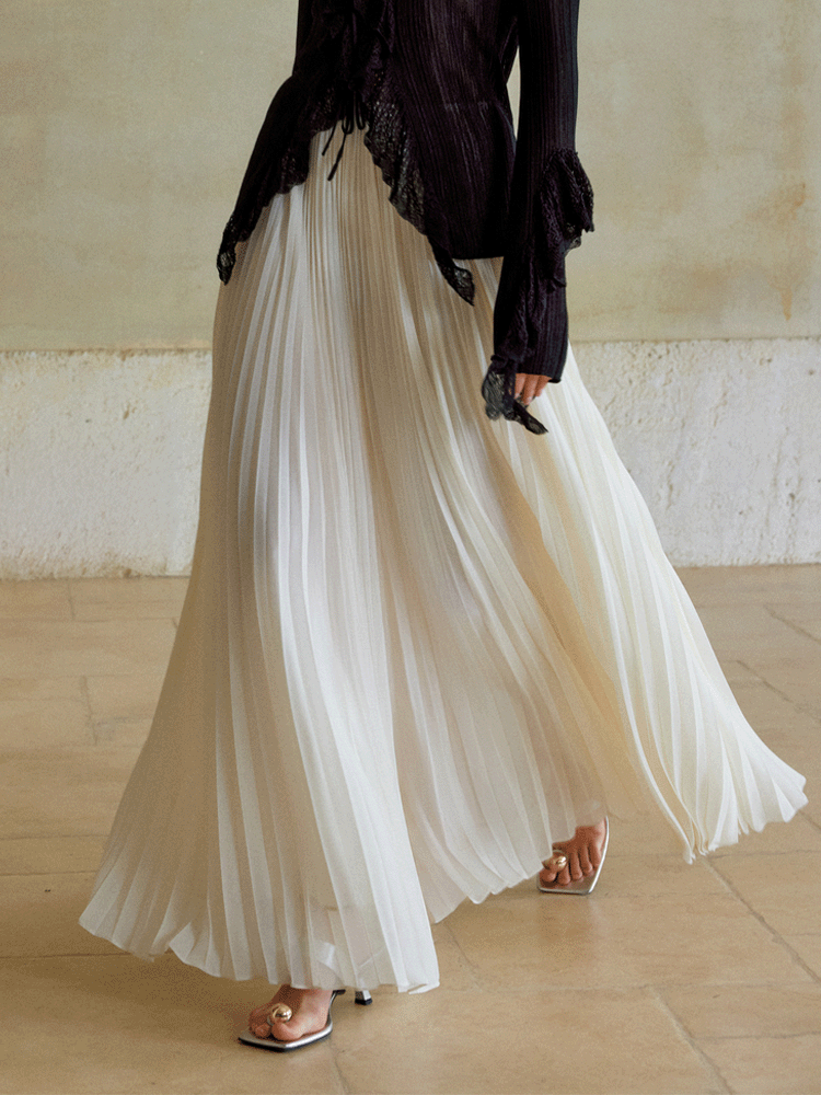 【561】シフォンプリーツロングスカート 夏新作 軽やかロング丈 上品きれいめ オフィス/お出かけ/デート 半身スカート 大人エレガント ホワイト