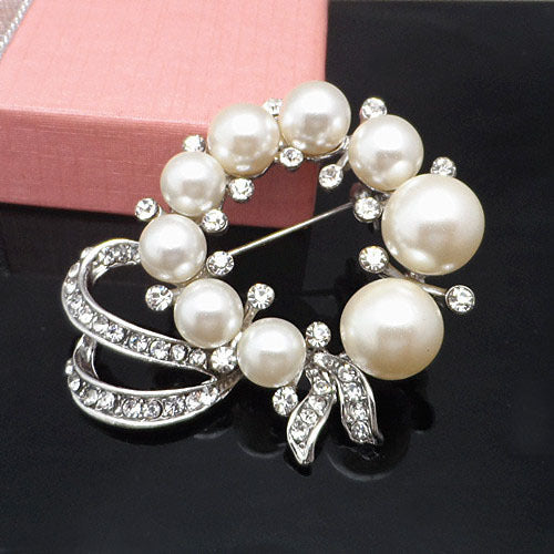 アクセサリー ラインストーン ビーズ ブローチ レディース シンプル デザイン パーティー 普段使い プレゼント 入学式 卒業式 入園式 卒園式 フォーマル シーン ID203