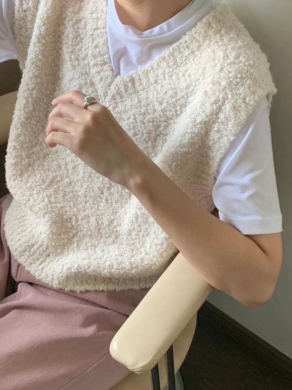 「年末前の大感謝祭」ボア ベスト レディース Vネック ノースリーブ ゆったり シンプル おしゃれ ふわふわ 柔らかい 軽量 カジュアル 秋冬 新作 ID2151