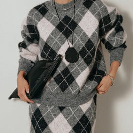 アーガイル柄 ニットセットアップ レディース 長袖 プルオーバー ニットトップス＋ロングスカート 2点セット 体型カバー 大人カジュアル 上品 きれいめ 秋冬 新作 ID2011
