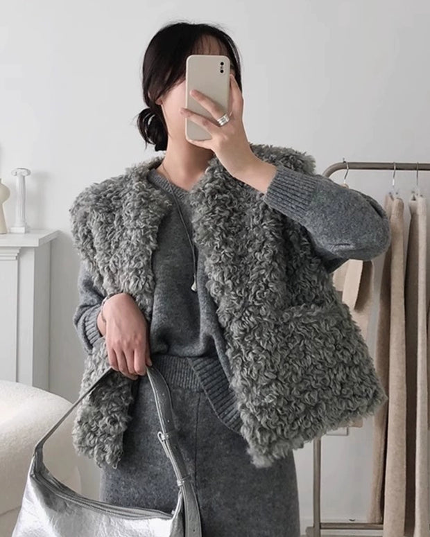 「年末前の大感謝祭」フェイクファー ベスト レディース ふわふわ 暖かい 体型カバー ゆったり 大人可愛い 秋冬 アウター マシュマロタッチ 毛足長め ID2184