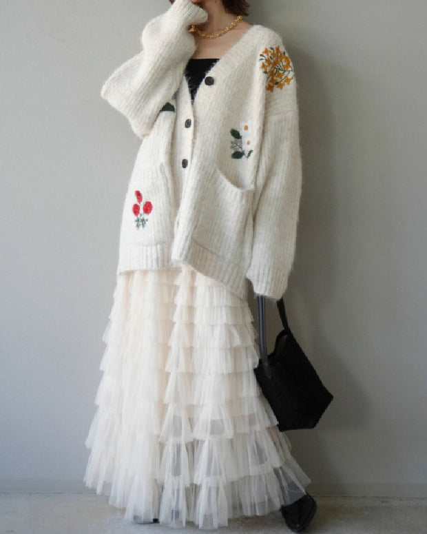 可単品販売！セットアップ 3色展開 Vネック 刺繍 カーディガン レディース ゆったり ニットアウター + チュールスカート 2点セット 体型カバー 秋冬新作 ID1843