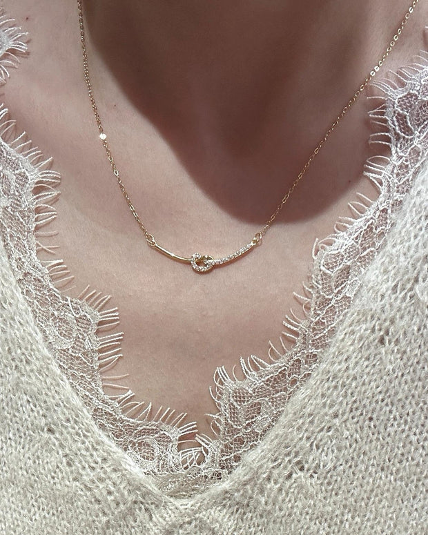 【456】結び目 アークネックレス レディース シンプル 高級感 繊細 ローズゴールド/シルバー ダイヤモンドセッティング