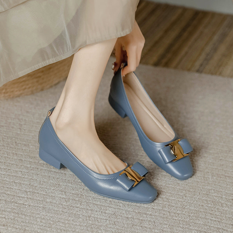 「期間限定セール」パンプス ローヒール ポインテッドトゥ リボン付き マルチカラー クラシックデザイン 浅履きタイプ 太ヒール 韓国系 おしゃれ レディース デイリーコーデ ID442
