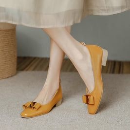 「期間限定セール」パンプス ローヒール ポインテッドトゥ リボン付き マルチカラー クラシックデザイン 浅履きタイプ 太ヒール 韓国系 おしゃれ レディース デイリーコーデ ID442