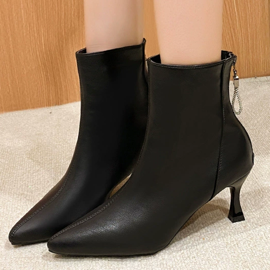 ID134 Boots Pointed toe Back zip Slim heels Beautiful legs Elegant Simple Feminine Stylish Fashionable Date outfit 