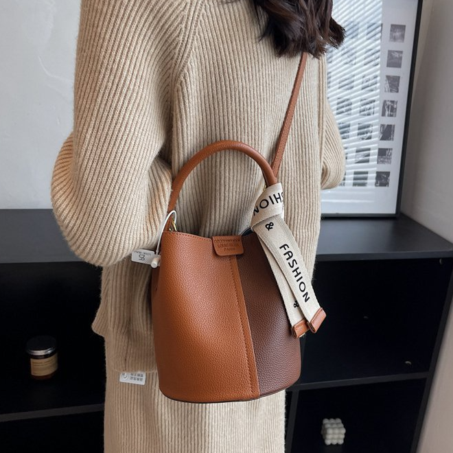 バッグ レディース バケットバッグ  ユニークデザイン ファスナー 配色 カジュアル 通勤 ショルダーバッグ 見逃し厳禁 合成革 ID263