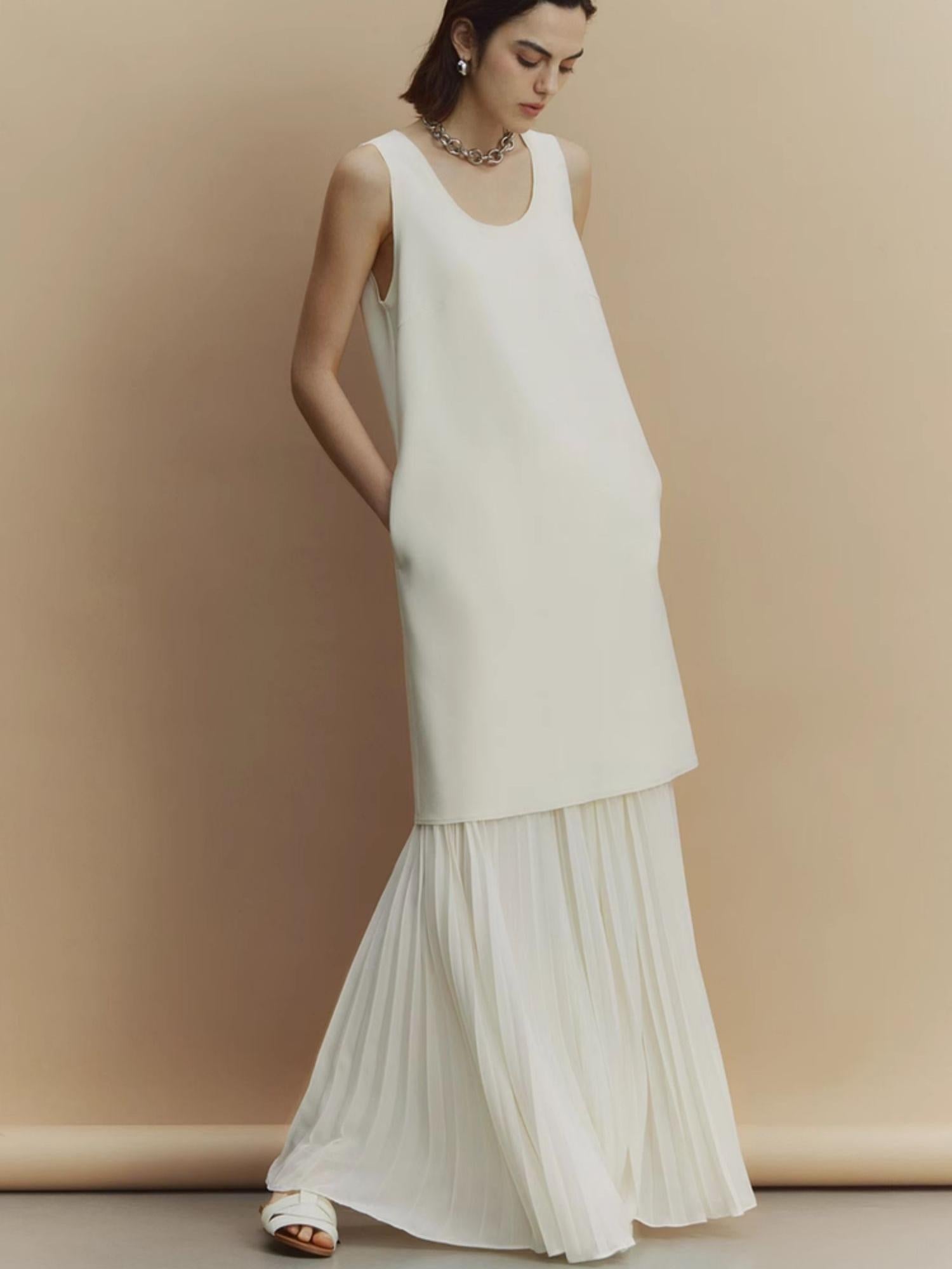 【561】シフォンプリーツロングスカート 夏新作 軽やかロング丈 上品きれいめ オフィス/お出かけ/デート 半身スカート 大人エレガント ホワイト