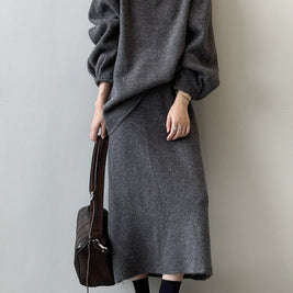 「限定価格は今だけ！」2点セット クルーネック ニット + ミモレ丈 スカート レディース セットアップ シンプル 上品 通勤 体型カバー 秋冬 新作 ID2088