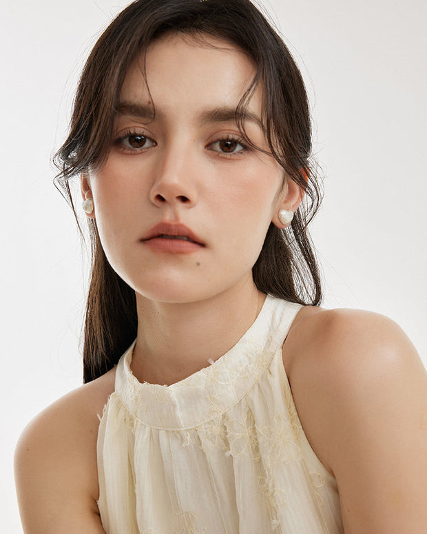 ハート型 ピアス レディース ミニマルデザイン 立体感 光沢感 シンプル おしゃれ 可愛い 小粒 フェミニン デイリー フォーマル ギフト対応 ID1251