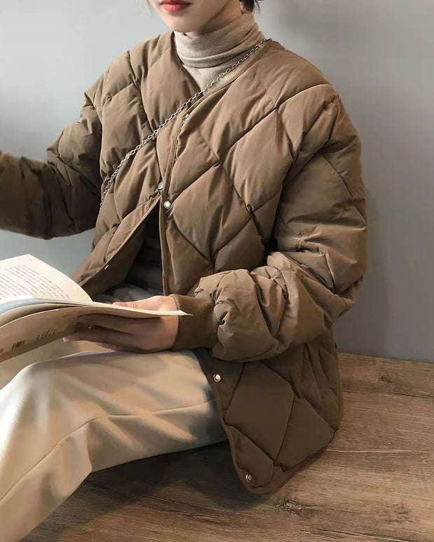 ノーカラー 中綿 ジャケット ショート丈 軽量 暖かい ゆったり シンプル 体型カバー 通勤 通学 カジュアル アウター 秋冬 新作 人気 レディース ID1970