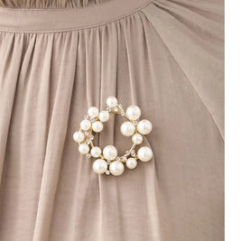 ランキング1位！ブローチ フォーマル 卒業式 卒園式 入学式 入園式 セレモニー ママスーツ パール キュービックジルコニア ピン 華やか 大人 上品 ゴールド シルバー チャコール ID1270