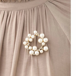 ランキング1位！ブローチ フォーマル 卒業式 卒園式 入学式 入園式 セレモニー ママスーツ パール キュービックジルコニア ピン 華やか 大人 上品 ゴールド シルバー チャコール ID1270