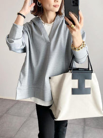 Vネック パーカー レディース サイドスリット フーディー 無地 シンプル ゆったり 長袖 スウェット トップス カジュアル おしゃれ 大人女子 通勤 通学 OL 体型カバー きれいめ 上品 ベーシック 秋冬 ナチュラル ファッション 着回し 楽ちん 大人可愛い デイリーコーデ ID1616